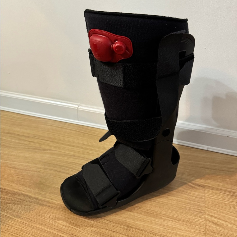 XcalTrax Air Tall orthopedic Walker Boot black color unisex size XL